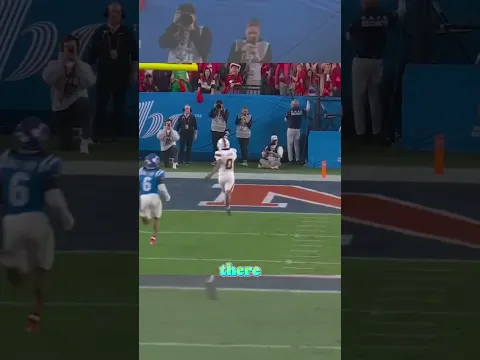 How A 'Busted Coverage' Led To An Easy 52-Yard Touchdown 😂🏈 #NFL #Football #Touchdown #Shorts