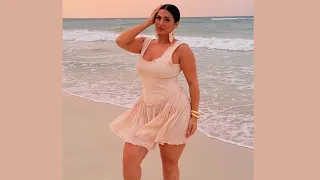 Erifili Sfakia – La Modelo Curvy que Revoluciona la Moda Plus Size