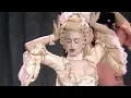 Download Lagu Madonna - Vogue (Live at the MTV Awards 1990) [Official Video]