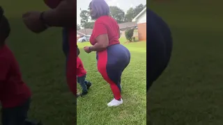ssbbw ebony booty shake pt 15