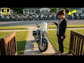 Download Lagu Witwe verkauft Harleys ihres Mannes – am nächsten Tag bringen 100 Hells Angels sie zurück.