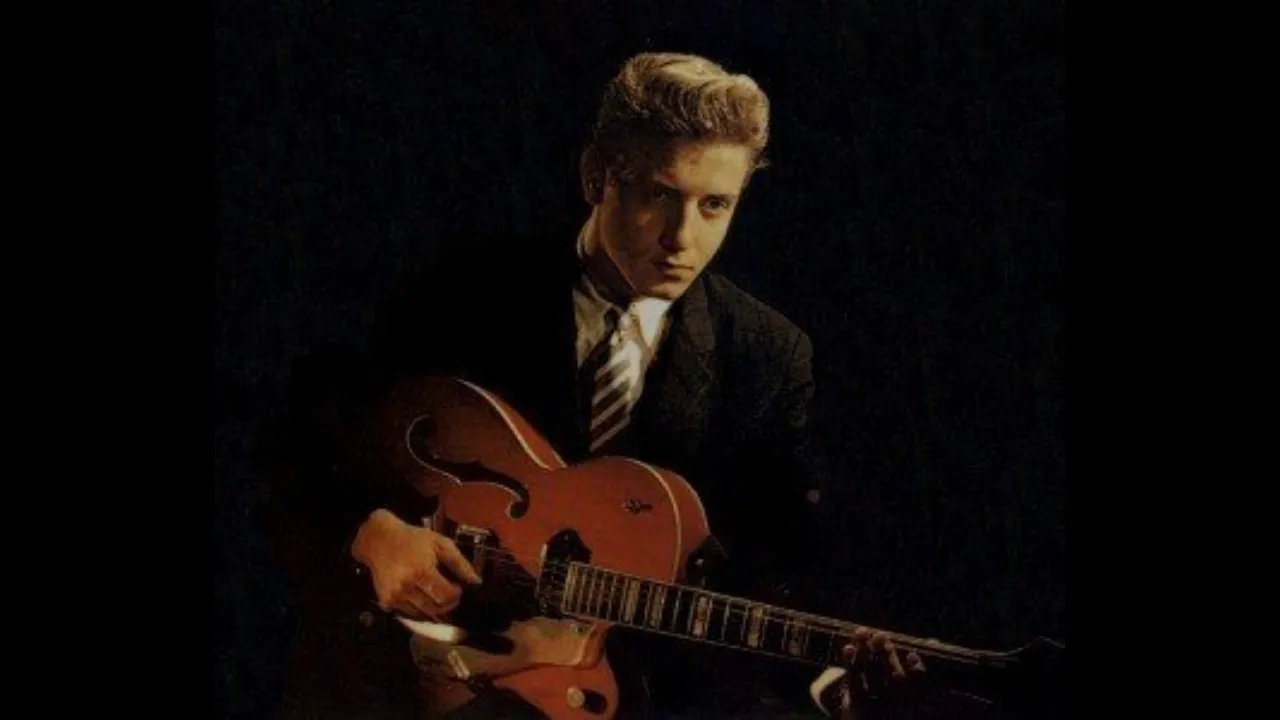 Eddie Cochran - Summertime Blues (Lyrics) Eddie Cochran - Summertime Blues (Lyrics)