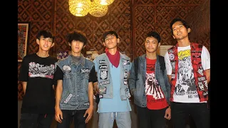 gingsenx you know who you are u0026 lets pogo punk sexy pig cover live at salome puncak bogor 