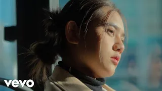 yovie widianto ziva magnolya menanti official music video 