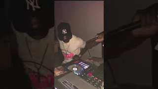 dj linkz a shell dun earlysundaze in new york last night 
