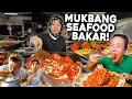 Download Lagu JUALAN SEAFOOD BAKAR DI PINGGIR JALAN, KESUKAAN FOOD VLOGGER NO 1 DUNIA!