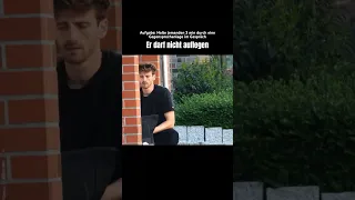 Fynn Kliemanm muss bei „Wer gewinnt“ jemanden min 3 min durch eine Gegensprechanlage beschäftigen 😂