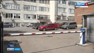 Тепловая компания намерена возместить ущерб хозяйке автомобиля, который оказался в яме с кипятком