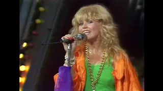 Neoton Família Kétszázhúsz Felett 220 Felett Exclusive Video 