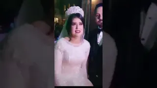 مفاجأه أخ لاخته يوم فرحها بعد غياب طوويل ولم يتوقع أحد ظهوره الفيديو بالكامل 