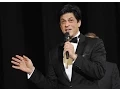 SRK singing Live ( TUM HI HO )