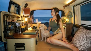 🚙 초소형 경차 캠핑카로 여름 바다앞에서 강아지와 하룻밤 보내기 🌊 | 물장구 치고 한치 물회와 고추장 삼겹살 만들어 먹기