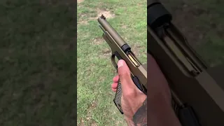 مسدس يحشر الطلقه 