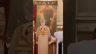 جزء من القداس يحسسك انك في السما بفم ابونا  القس يوسف فيكتور بصوته الحنان الجميل  تعزيات سمائية دندنها