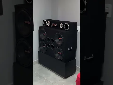DESTRUINDO A CASA NO GRAVE DA CAIXA DE SOM SPYDER!