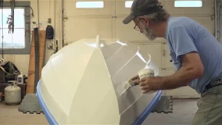 Building the TotalBoat Sport Dory Episode 34 - Painting on the Wet Edge