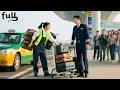 Download Lagu Pilot CEO Tired Of Spoiled Women! But Fell Crazy For This Tough Girl Who Carried 10 Suitcases Alone!