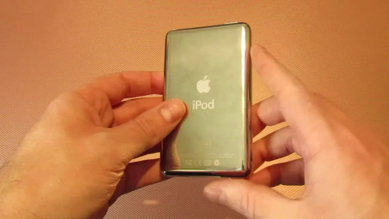 Why I still use the iPod video in 2020