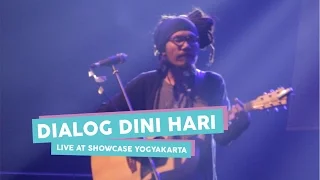 Download [HD] Dialog Dini Hari - Kita Dan Dunia (Live at SHOWCASE Yogyakarta, April 2017) MP3