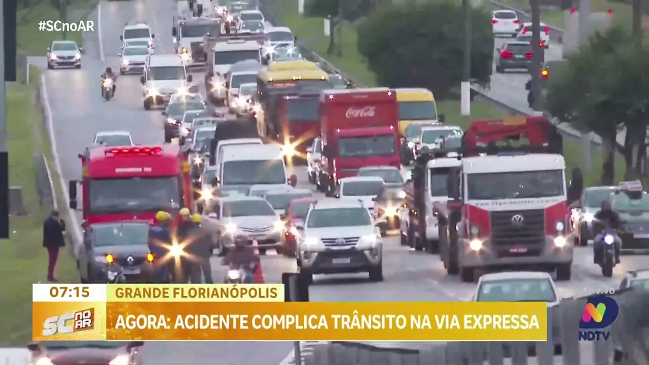 Agora: acidente na Via Expressa complica trânsito na Grande Florianópolis