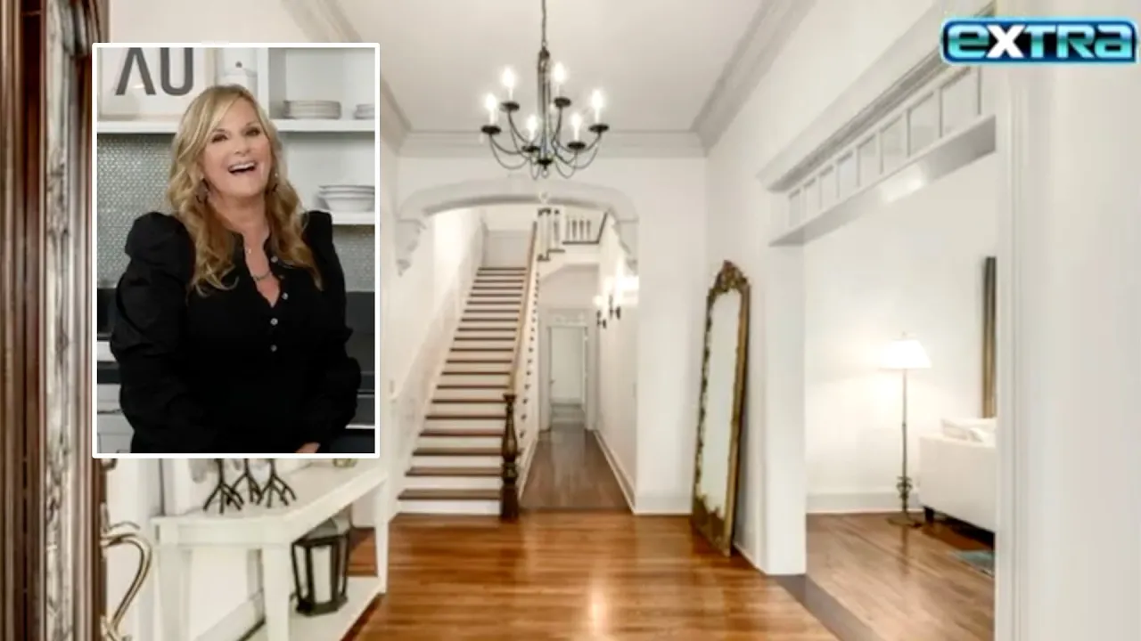 Trisha Yearwood’s $4.5M Nashville Home Hits the Market — Go Inside! (Exclusive) Trisha Yearwood’s $4.5M Nashville Home Hits the Market — Go Inside! (Exclusive)