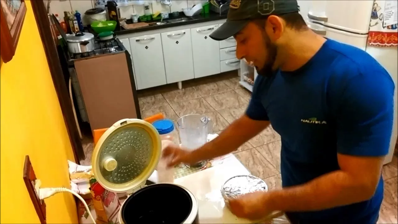 PUDIM DE LEITE CONDENSADO NA PANELA ELÉTRICA DE ARROZ • #pudimnapanelaetétricadearroz