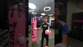 ملاغي صار ملاكم ياعمارك 