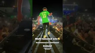 عفروتو و مروان موسي يداعبوا الكرة علي الاستيدج حفل الاسكندريه 