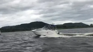 2655 Bayliner for sale Also on Craigslist Rochester MN