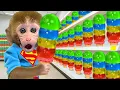 Download Lagu Bebé Mono BonBon se convierte en pintor y va de picnic con el patito lindo - MONO BONBON ESP