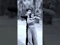 Download Lagu Malah pingsan akibat cium bau ketiak