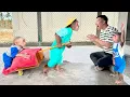 Download Lagu CUTIS \u0026 baby monkey secretly do special thing to welcome Cubis \u0026 Uncle Tu