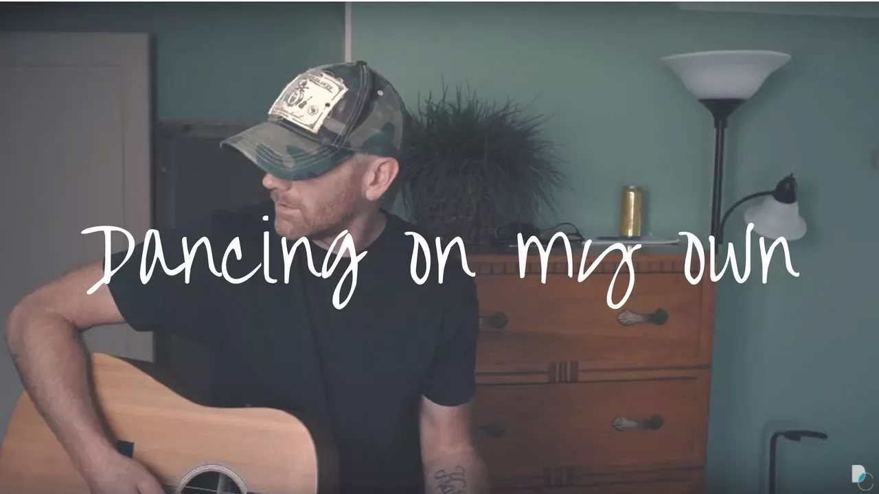 Dancing On My Own Calum Scott // Robyn (Cover by Derek Cate)