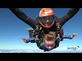 Lagu Skydive  8 years old. brave boy, kids skydiving