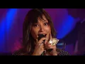 Icona Pop – They're building walls around us - Så mycket bättre (TV4)