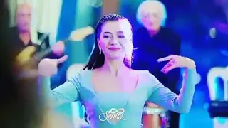ابيض على كل صافينى اسود ع اللى ف غدر ناويلى   دندنها