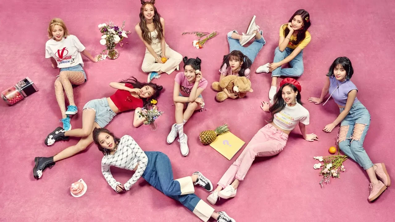 TWICE (트와이스) - What is Love? (Full Audio)