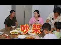 Download Lagu 外地媳妇向婆婆诉苦，说出两口子吵架原因，婆婆：死要面子活受罪
