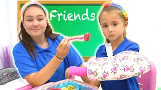 Download Ruby and Bonnie show the importance of helping friends in school MP3