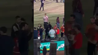 في دنيا تانية مع بنته   إمام عاشور في إحتفالية الإستاد للمنتجب شايل كاتاليا وفرحان بيها دندنها