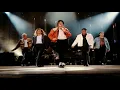 Download Lagu Michael Jackson - Beat It (Dangerous Tour Bucharest 1992) [Remastered]
