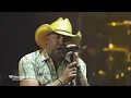 Jason Aldean Performs "Trouble With A Heartbreak"