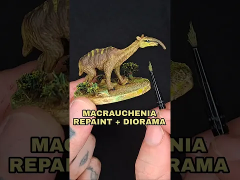 CONOCÍAS a MACRAUCHENIA? MÍRA COMO LA PINTO 😱 #dinosaur #toys #manualidades #craft #diorama #diy