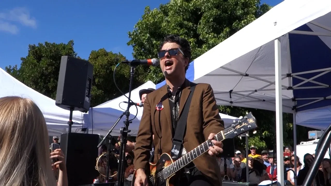The Coverups (Green Day) - Should I Stay or Should I Go (The Clash) – 40th St. Block Party, Oakland The Coverups (Green Day) - Should I Stay or Should I Go (The Clash) – 40th St. Block Party, Oakland