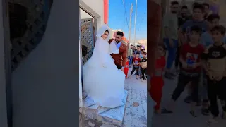 شوفو العريس شلون شال العروسه اعراس عراقية ردح 