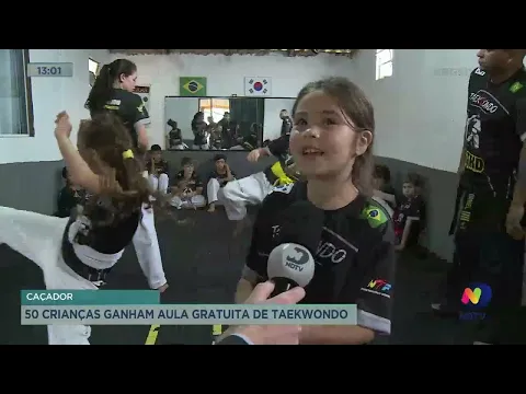 50 crianças ganham aula gratuita de taekwondo
