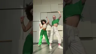 מנחשים כמה זמן לקח לנו ללמוד את הריקוד הזה Dance Dancing 