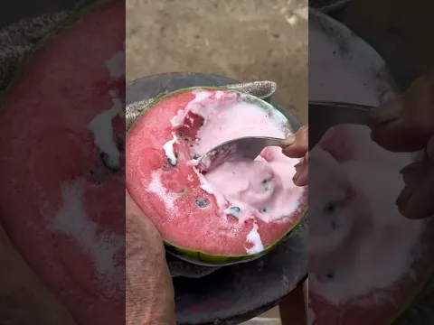 Descubre nuevas formas de comer sandía, ¡abuela te invita a un batido frío y refrescante! #Sandía