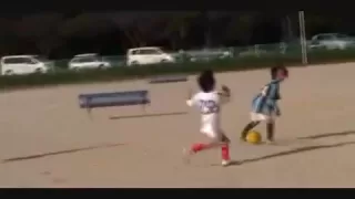 Download Amazing Soccer skills Japanese kid (7 years old)nakai takuhiro pipi MP3