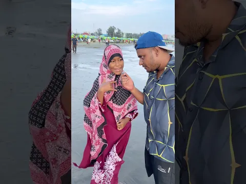 ঢাকা এবং কক্সবাজারের ভাষার পার্থক্য দেখুন।